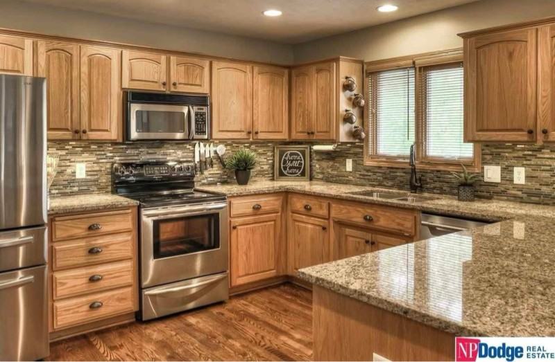 10005 S 201st St - Photo 6 of 20