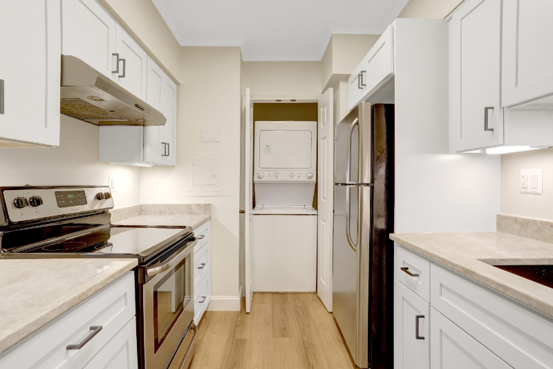 400 Madison St #806 - Photo 5 of 20