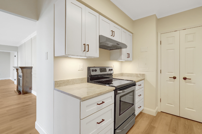 400 Madison St #806 - Photo 6 of 20