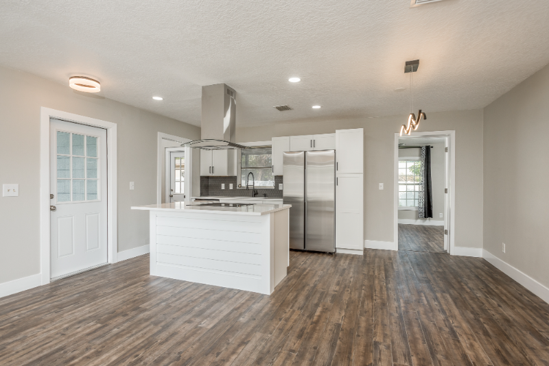 2326 E 112th Ave - Photo 6 of 20