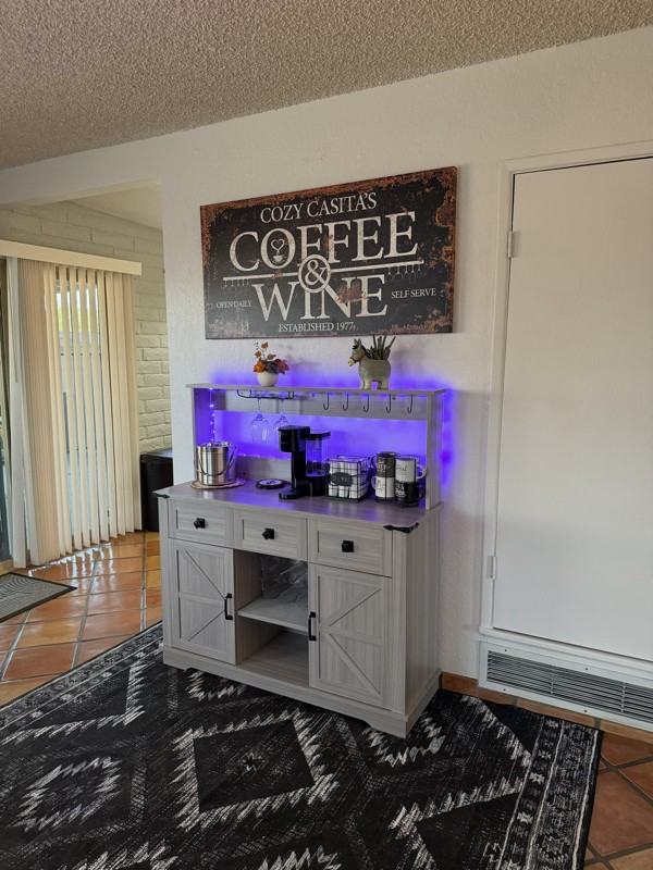 1711 E Camino Carreta - Photo 5 of 17