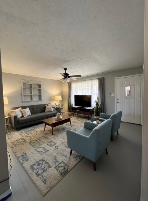 203 Goff Dr - Photo 2 of 10