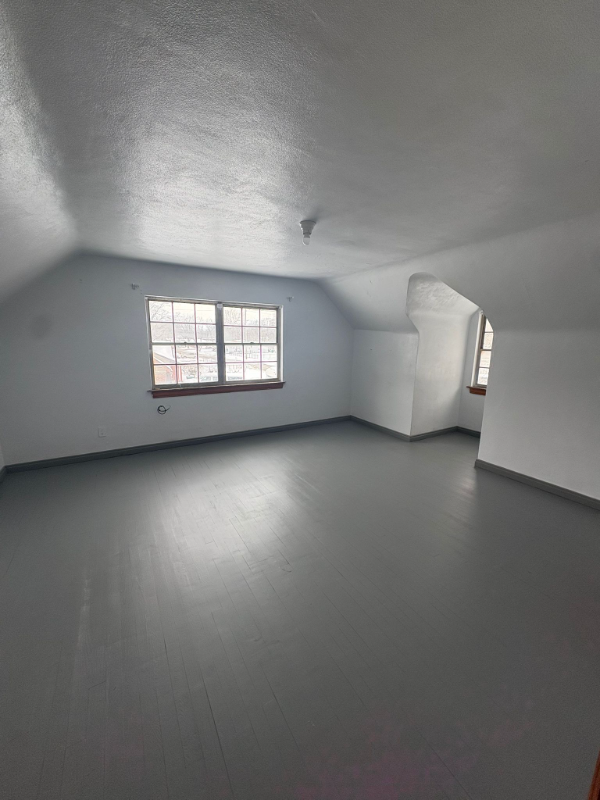 980 De Couagne Dr #32 - Photo 3 of 7