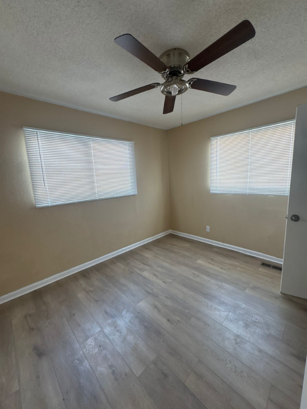 1227 Peggy Ct #27 - Photo 5 of 7