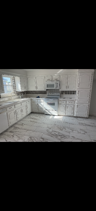 1506 Oak Hollow Dr - Photo 7 of 10