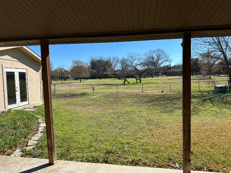 7916 Shannon Ln - Photo 6 of 8