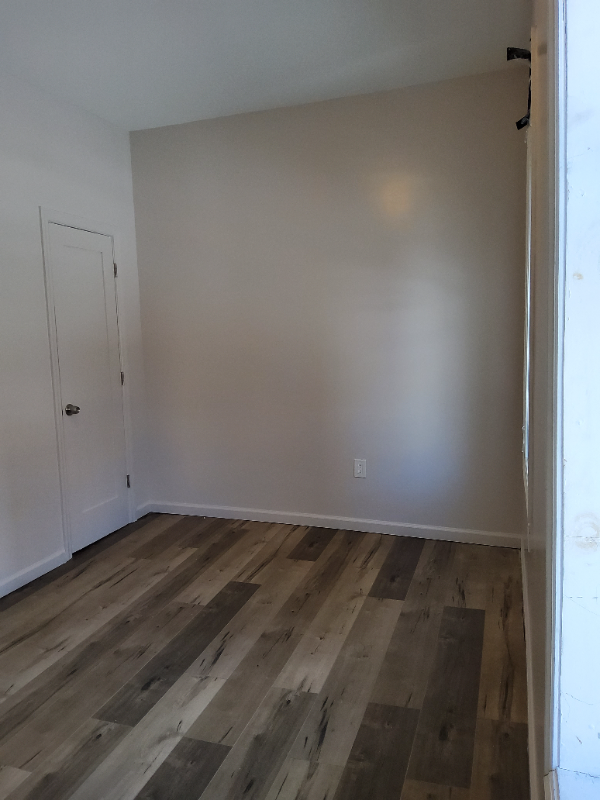 28 Vineyard Ave #1 - Photo 5 of 12