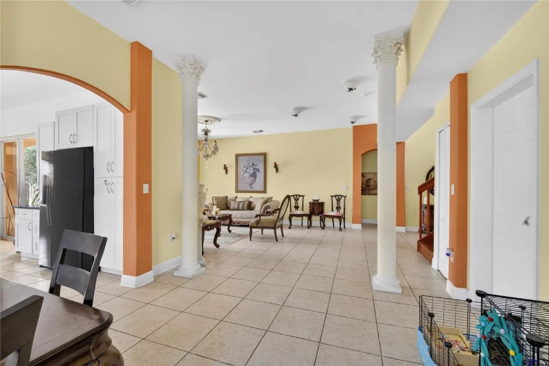 16074 Sw 62nd St - Photo 4 of 20