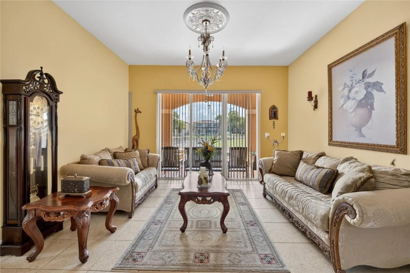 16074 Sw 62nd St - Photo 5 of 20