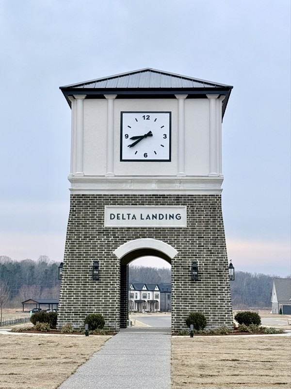 731 Bolivar Dr - Photo 2 of 18