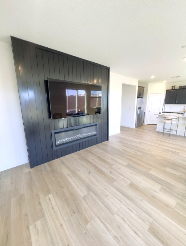 1379 Leonhardt Loop - Photo 3 of 11