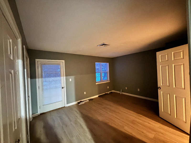 142 Marjorie Ln - Photo 2 of 8