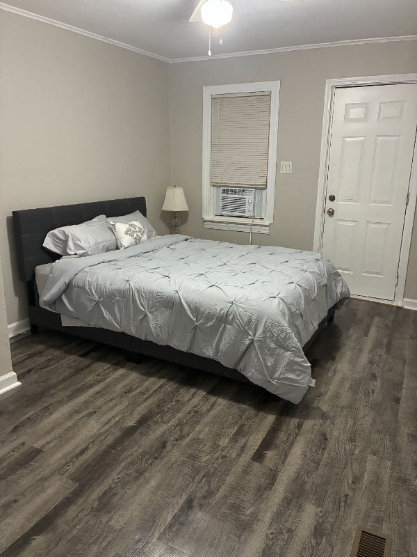 4418 N Cypress Ave - Photo 7 of 11