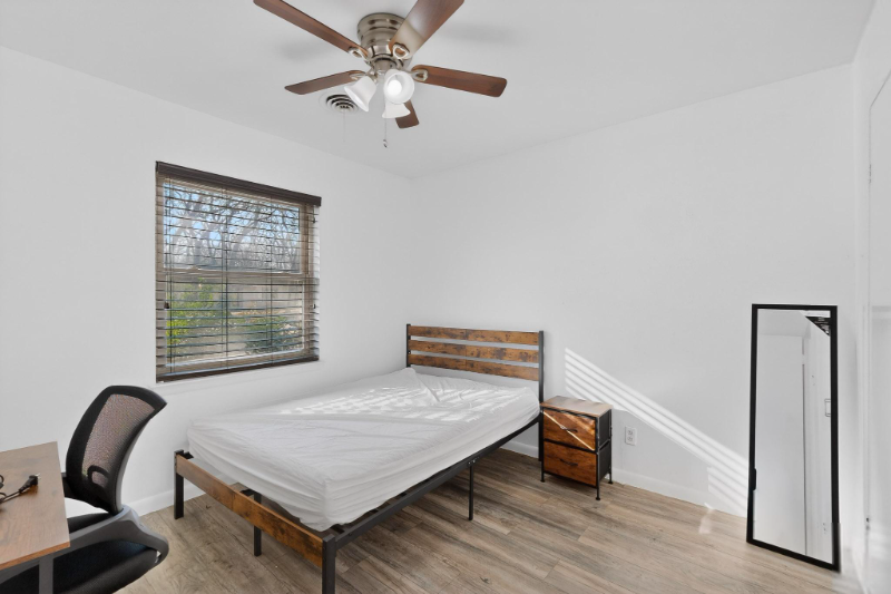 404 Nottingham Dr - Photo 7 of 7