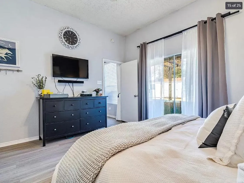 2131 Cervin Blvd - Photo 5 of 14