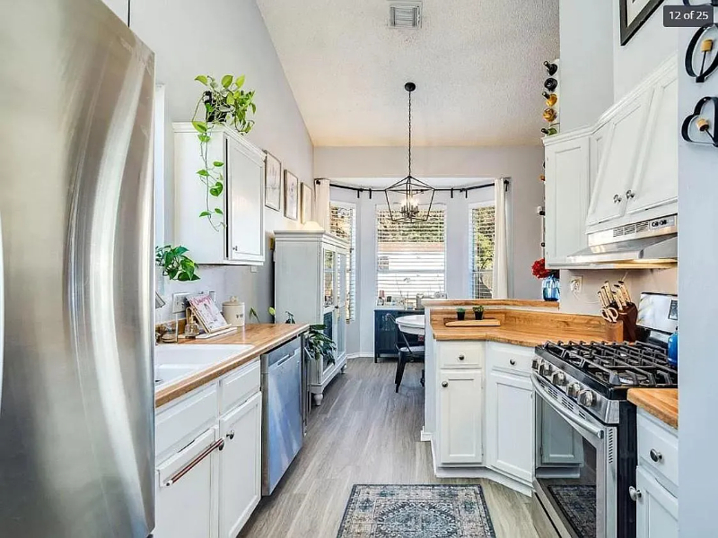 2131 Cervin Blvd - Photo 7 of 14