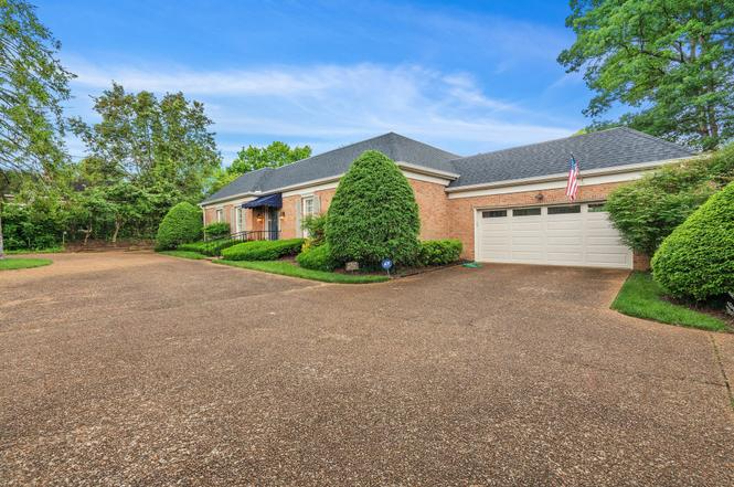 2707 Abbott Martin Rd - Photo 2 of 16