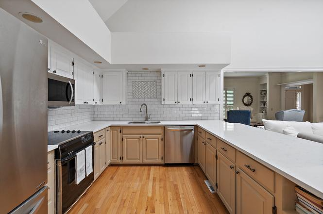 2707 Abbott Martin Rd - Photo 7 of 16