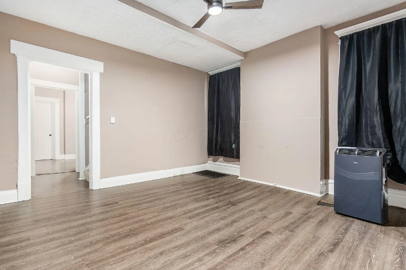 438 S Ohio Ave - Photo 6 of 20