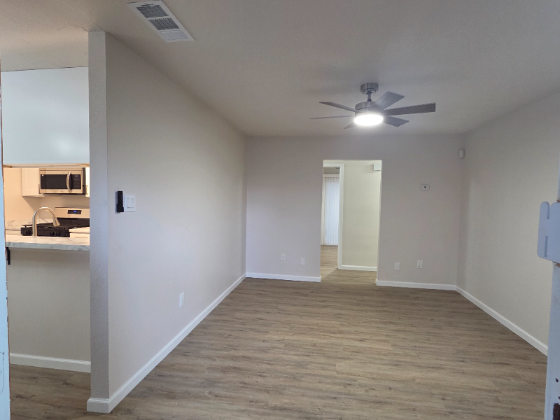 5919 Paddock Dr - Photo 3 of 17