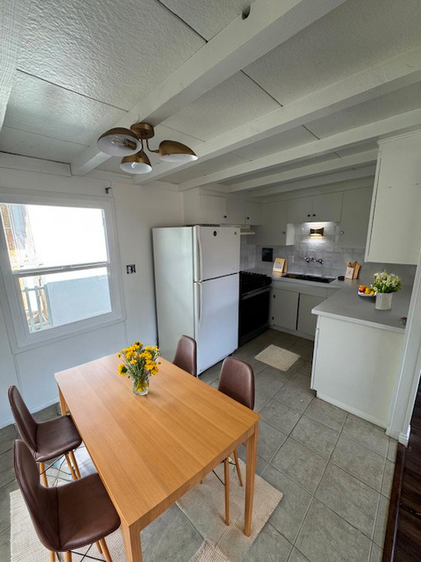 320 7th St #7 - Photo 2 of 10