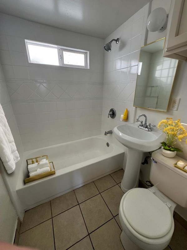 320 7th St #7 - Photo 5 of 10