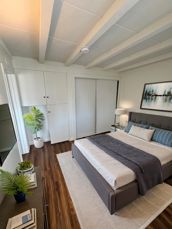 320 7th St #7 - Photo 6 of 10