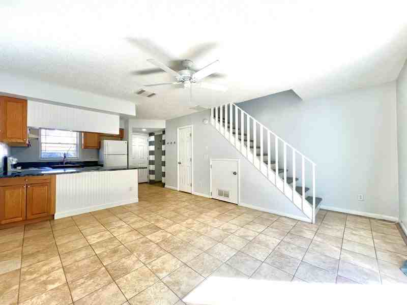 2734 62nd Ave N #3 - Photo 5 of 12