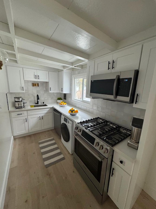 320 7th St #6 - Photo 3 of 12