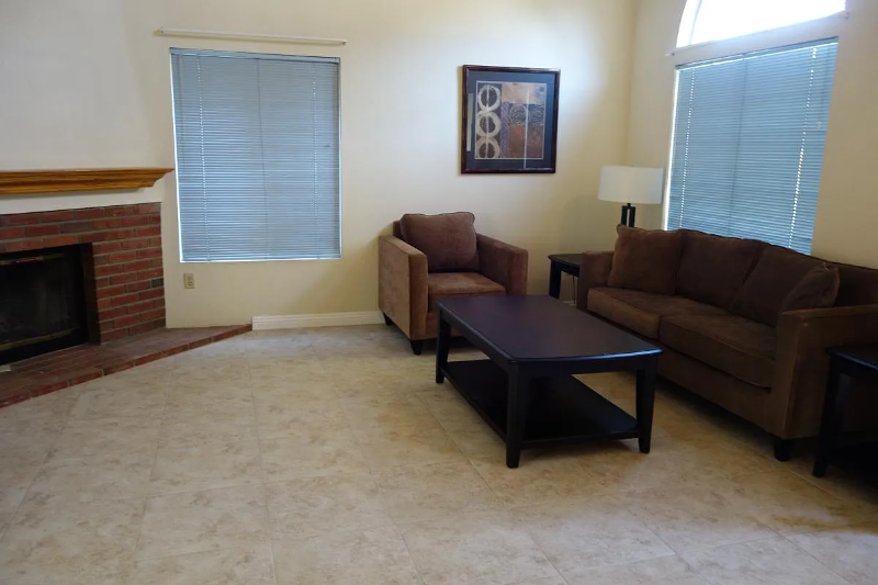 1213 Jasmine St - Photo 6 of 20