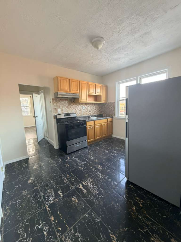 125 Carolina Ave #2 - Photo 3 of 8