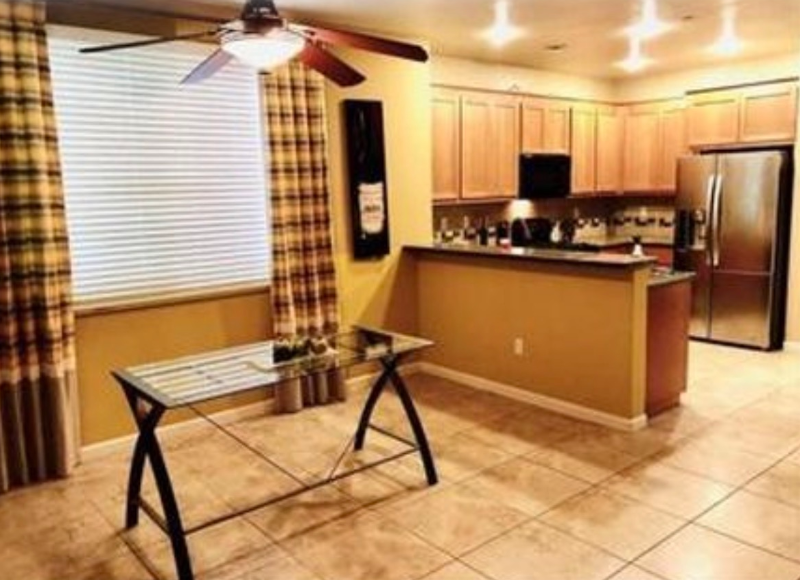 700 Old Oak Ln #1 - Photo 5 of 11