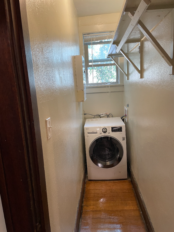 1810 15th Ave #203 - Photo 4 of 4