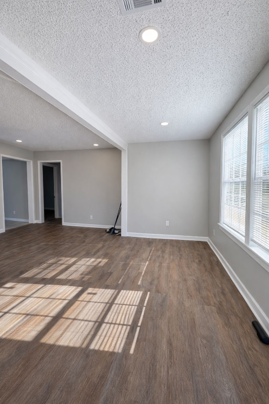 7969 Harrold St - Photo 5 of 11