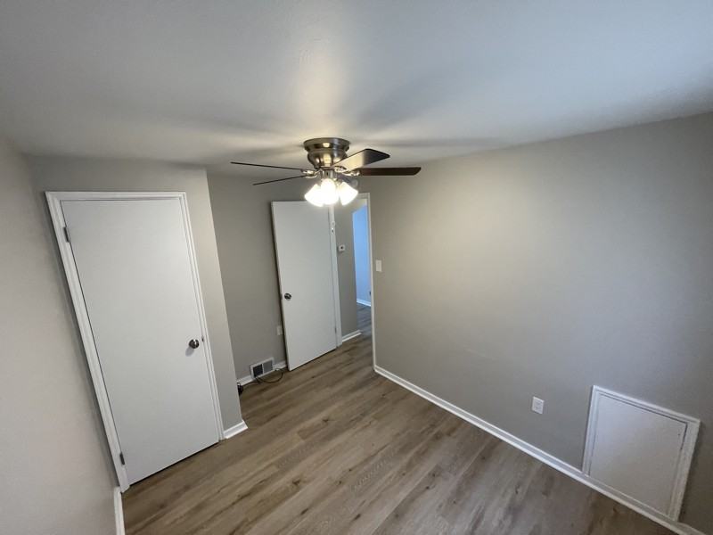 3200 Overlook Dr - Photo 3 of 8