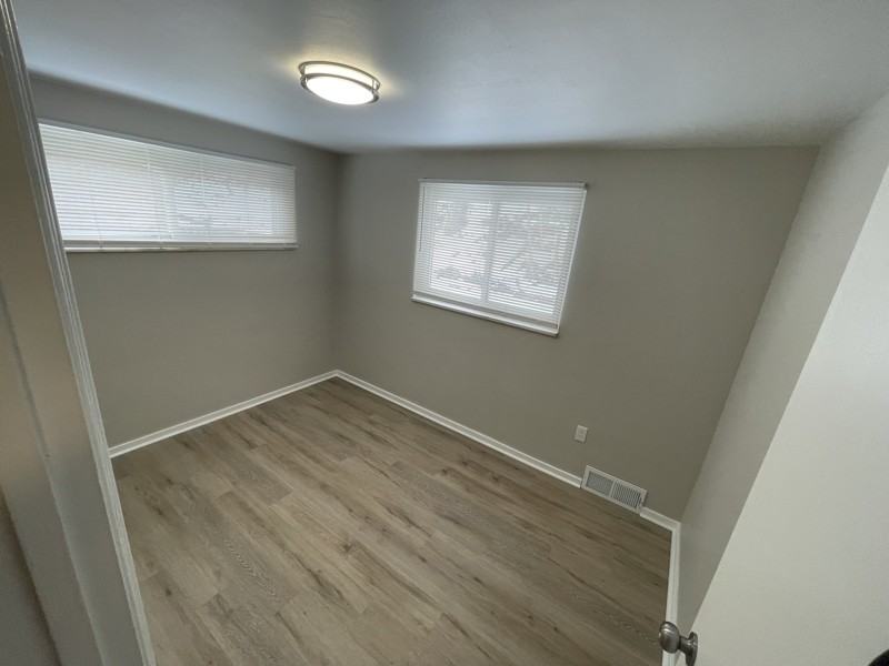 3200 Overlook Dr - Photo 4 of 8