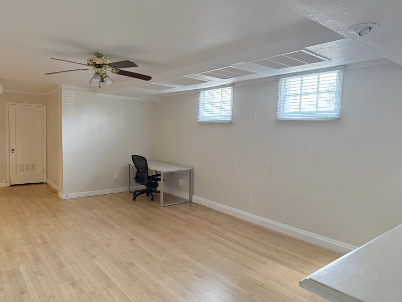 960 S St #BS - Photo 3 of 10