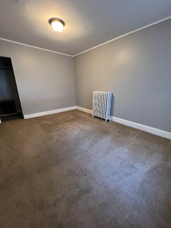 1 Mcnaughton Ave #D - Photo 2 of 10