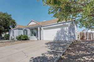 featured image of 1744 Blueberry Dr Ne