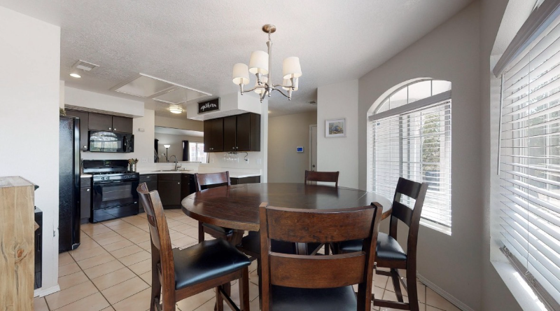 1744 Blueberry Dr Ne - Photo 4 of 10