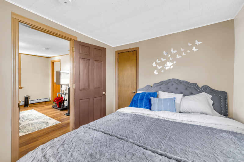 50 Norfolk St #1 - Photo 6 of 15