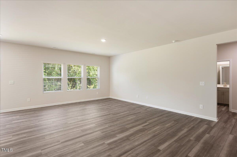 937 Avonmore Dr - Photo 4 of 15