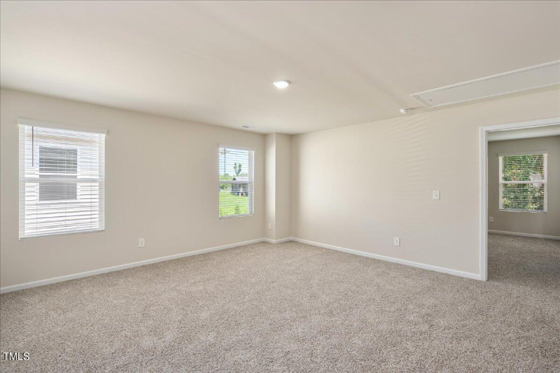 937 Avonmore Dr - Photo 6 of 15