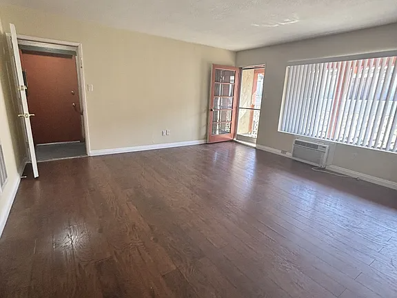 6742 Western Ave #11 - Photo 4 of 14