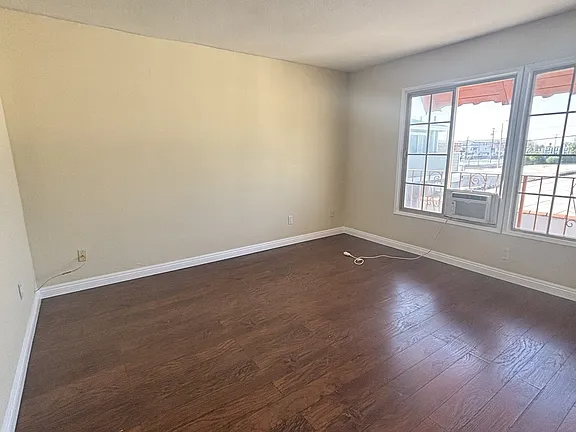 6742 Western Ave #11 - Photo 7 of 14