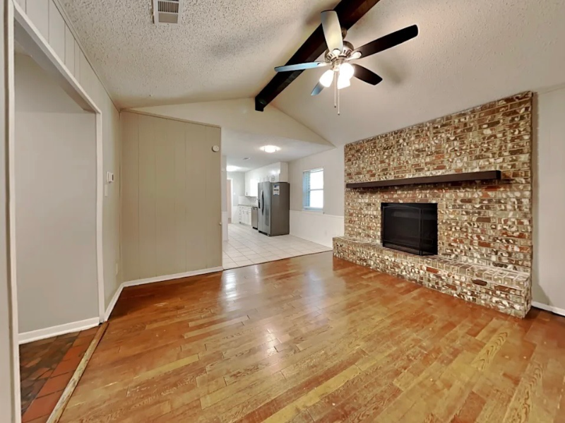 3535 Aspen Ln - Photo 2 of 4