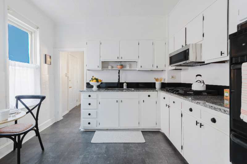 619 N Lincoln St - Photo 6 of 20