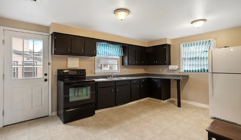 140 Hatch St #1 - Photo 4 of 11