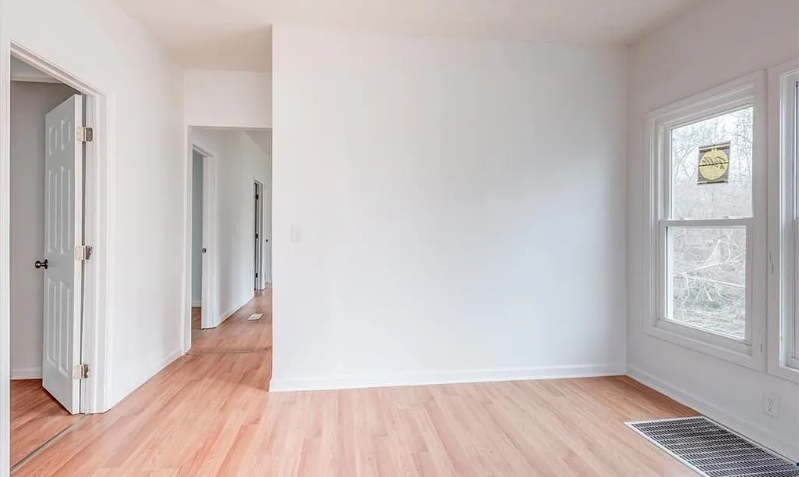 317 Marguerite Ave #1 - Photo 2 of 10