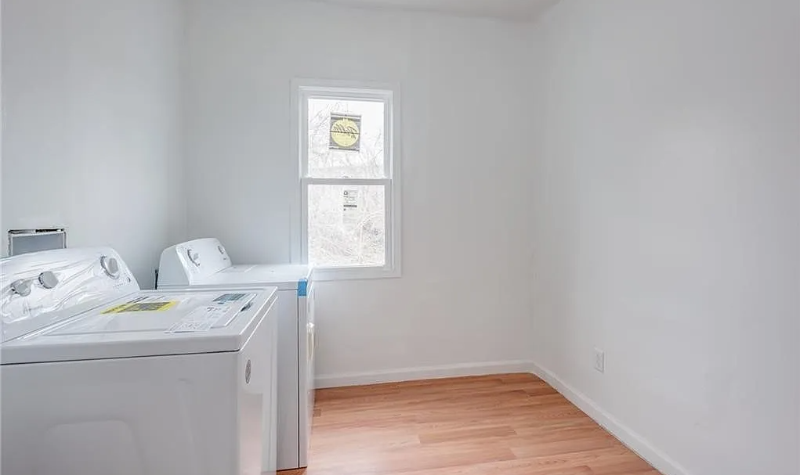 317 Marguerite Ave #1 - Photo 7 of 10